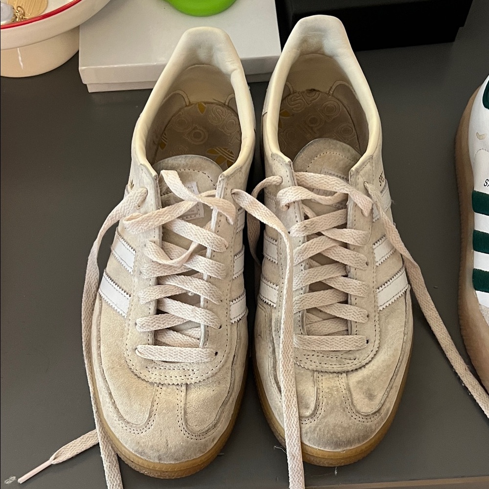 Cream Adidas Spezial